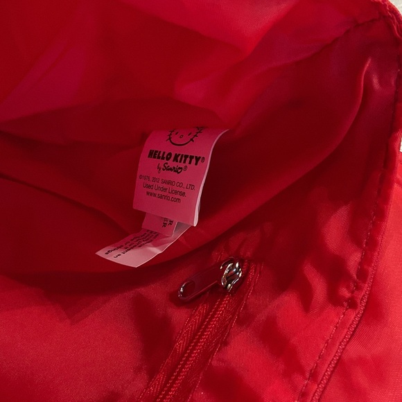 Hello Kitty - Picture 2 of 6